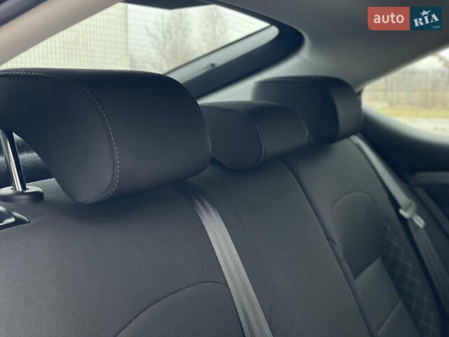 Белый Шкода Суперб, объемом двигателя 2 л и пробегом 255 тыс. км за 14999 $, фото 47 на Automoto.ua