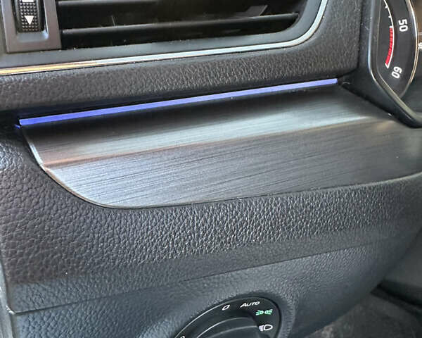 Білий Шкода Суперб, об'ємом двигуна 1.97 л та пробігом 226 тис. км за 17750 $, фото 7 на Automoto.ua