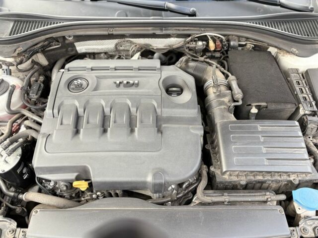 Білий Шкода Суперб, об'ємом двигуна 2 л та пробігом 217 тис. км за 21000 $, фото 7 на Automoto.ua