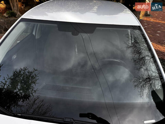 Белый Шкода Суперб, объемом двигателя 2 л и пробегом 255 тыс. км за 15500 $, фото 36 на Automoto.ua