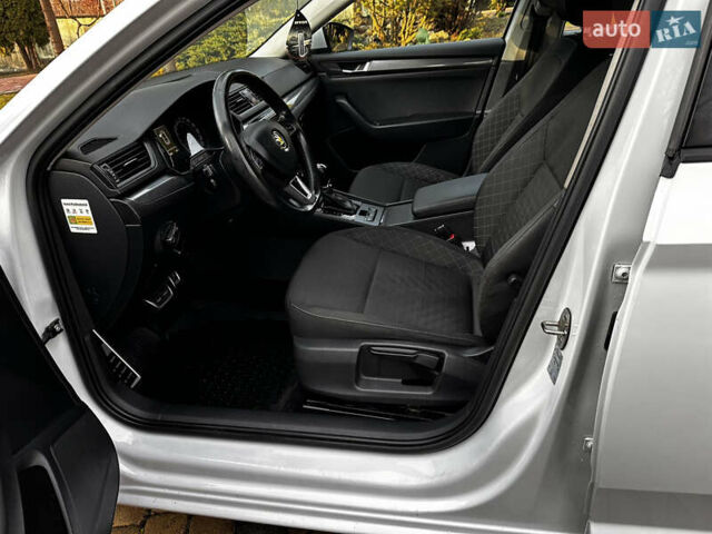 Белый Шкода Суперб, объемом двигателя 2 л и пробегом 255 тыс. км за 15500 $, фото 22 на Automoto.ua