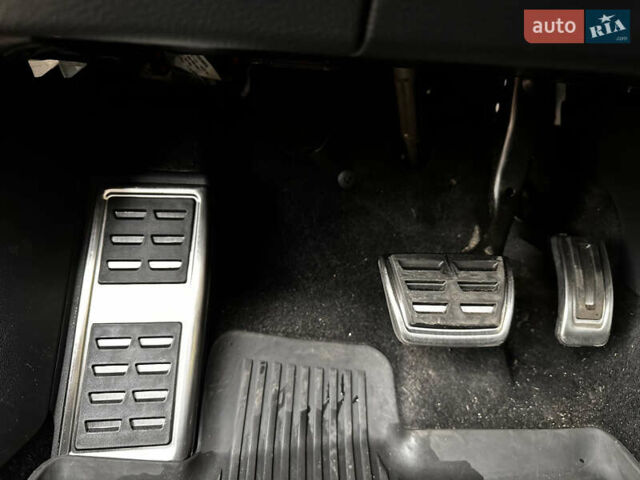 Белый Шкода Суперб, объемом двигателя 2 л и пробегом 255 тыс. км за 15500 $, фото 46 на Automoto.ua