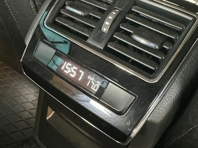 Білий Шкода Суперб, об'ємом двигуна 2 л та пробігом 226 тис. км за 17750 $, фото 8 на Automoto.ua