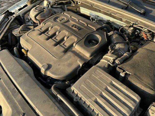 Білий Шкода Суперб, об'ємом двигуна 2 л та пробігом 226 тис. км за 17750 $, фото 15 на Automoto.ua