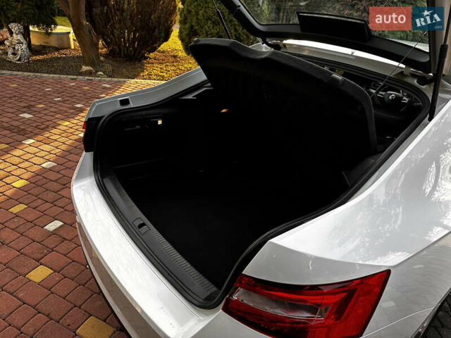 Белый Шкода Суперб, объемом двигателя 2 л и пробегом 255 тыс. км за 15500 $, фото 27 на Automoto.ua