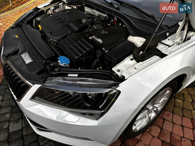 Белый Шкода Суперб, объемом двигателя 2 л и пробегом 255 тыс. км за 15500 $, фото 42 на Automoto.ua