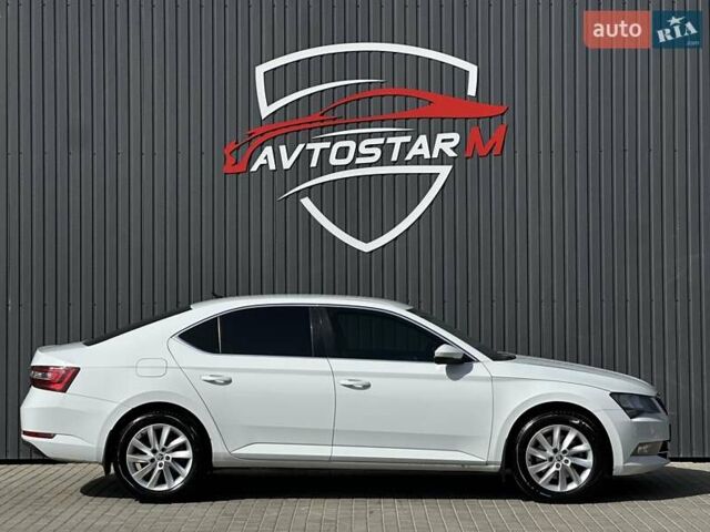 Белый Шкода Суперб, объемом двигателя 1.8 л и пробегом 201 тыс. км за 14900 $, фото 5 на Automoto.ua