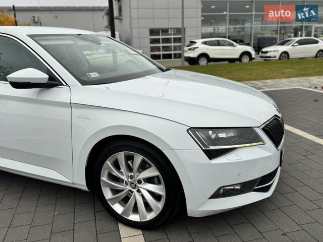 Шкода Суперб 2017 у Мукачеве на Automoto.ua Білий Шкода Суперб, об'ємом двигуна 1.8 л та пробігом 220 тис. км за 18000 $, фото 4 на Automoto.ua