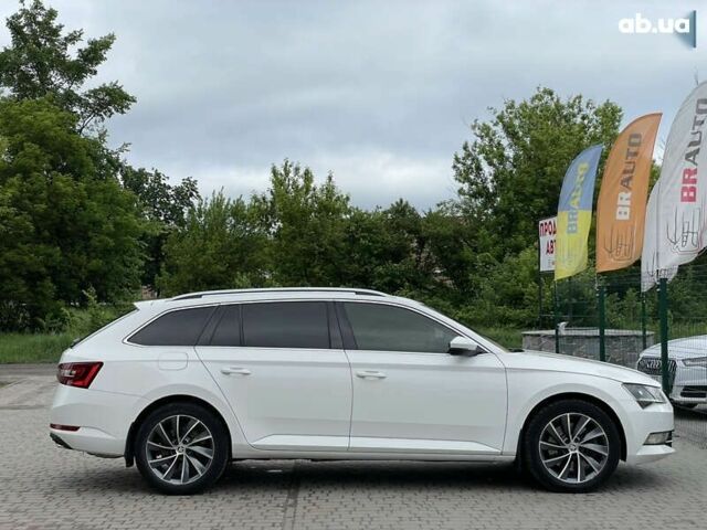 Белый Шкода Суперб, объемом двигателя 2 л и пробегом 300 тыс. км за 17555 $, фото 22 на Automoto.ua