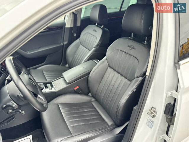 Шкода Суперб 2017 у Мукачеве на Automoto.ua Білий Шкода Суперб, об'ємом двигуна 1.8 л та пробігом 220 тис. км за 18000 $, фото 17 на Automoto.ua