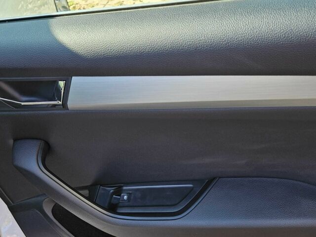 Білий Шкода Суперб, об'ємом двигуна 1.8 л та пробігом 144 тис. км за 17200 $, фото 9 на Automoto.ua