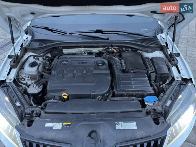 Белый Шкода Суперб, объемом двигателя 1.97 л и пробегом 169 тыс. км за 22000 $, фото 11 на Automoto.ua