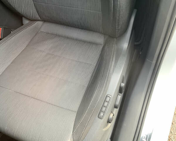 Белый Шкода Суперб, объемом двигателя 1.8 л и пробегом 240 тыс. км за 11700 $, фото 9 на Automoto.ua