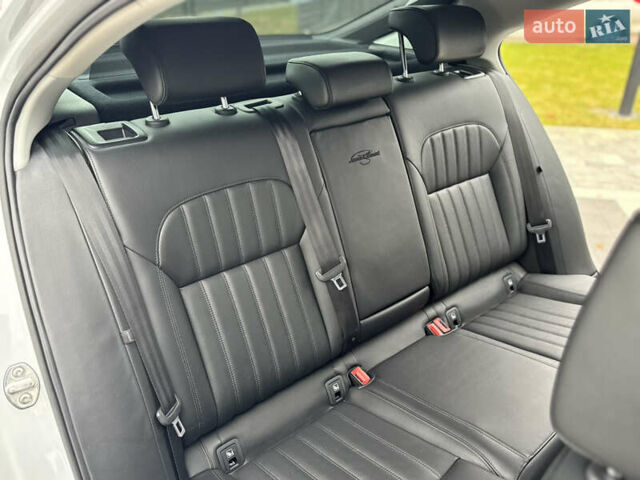 Шкода Суперб 2017 у Мукачеве на Automoto.ua Білий Шкода Суперб, об'ємом двигуна 1.8 л та пробігом 220 тис. км за 18000 $, фото 27 на Automoto.ua