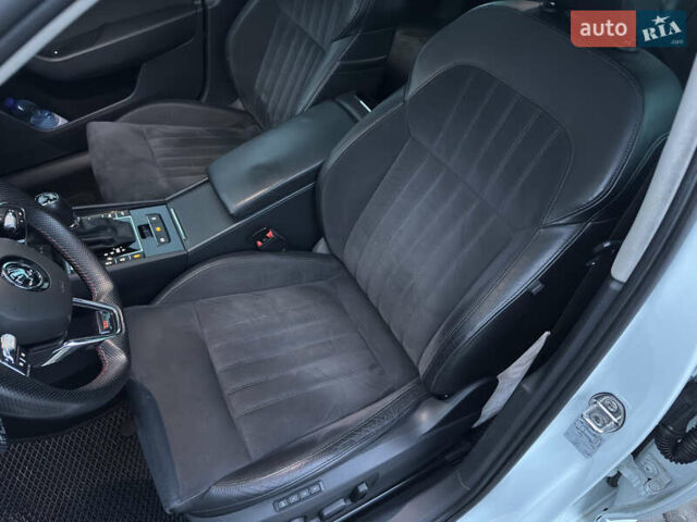 Белый Шкода Суперб, объемом двигателя 1.97 л и пробегом 169 тыс. км за 22000 $, фото 15 на Automoto.ua