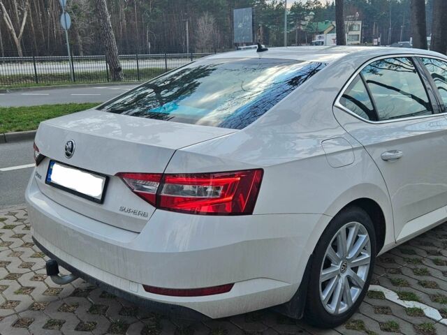 Білий Шкода Суперб, об'ємом двигуна 1.8 л та пробігом 144 тис. км за 17200 $, фото 20 на Automoto.ua