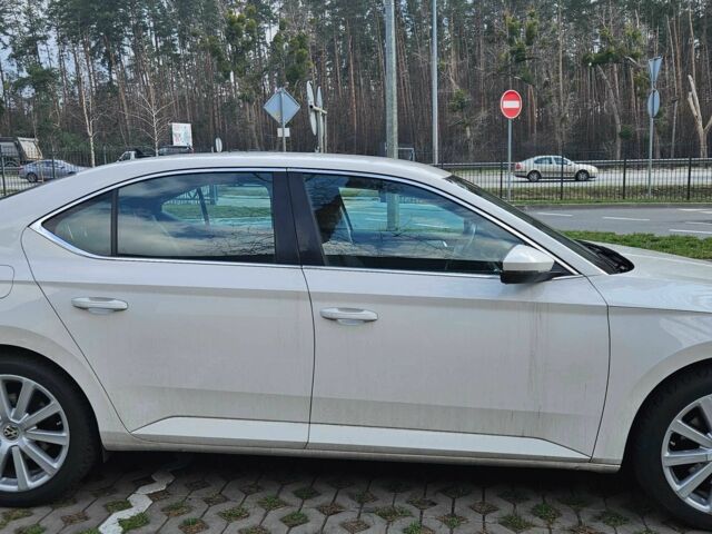 Білий Шкода Суперб, об'ємом двигуна 1.8 л та пробігом 144 тис. км за 16900 $, фото 2 на Automoto.ua