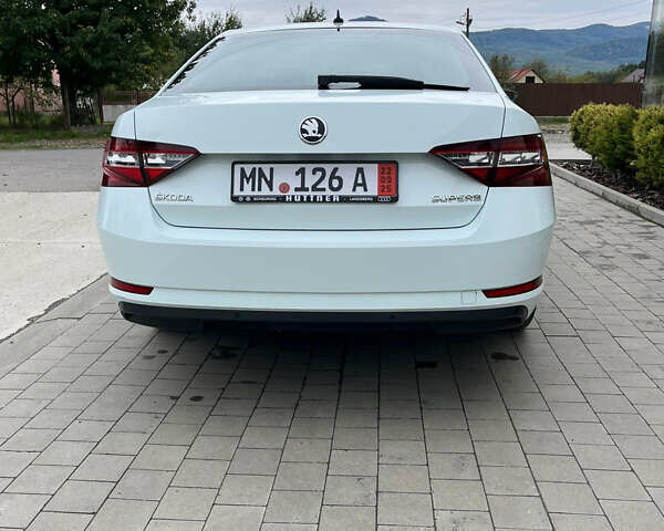 Білий Шкода Суперб, об'ємом двигуна 1.97 л та пробігом 259 тис. км за 18500 $, фото 5 на Automoto.ua