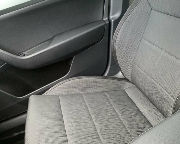 Белый Шкода Суперб, объемом двигателя 1.8 л и пробегом 240 тыс. км за 11700 $, фото 8 на Automoto.ua