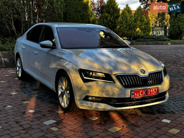 Белый Шкода Суперб, объемом двигателя 2 л и пробегом 245 тыс. км за 16700 $, фото 57 на Automoto.ua