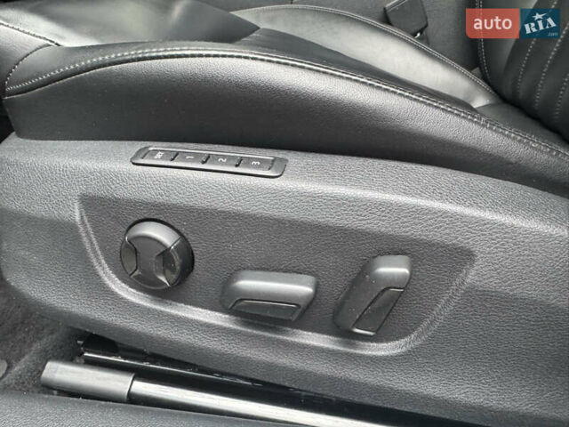 Белый Шкода Суперб, объемом двигателя 1.8 л и пробегом 218 тыс. км за 16900 $, фото 26 на Automoto.ua