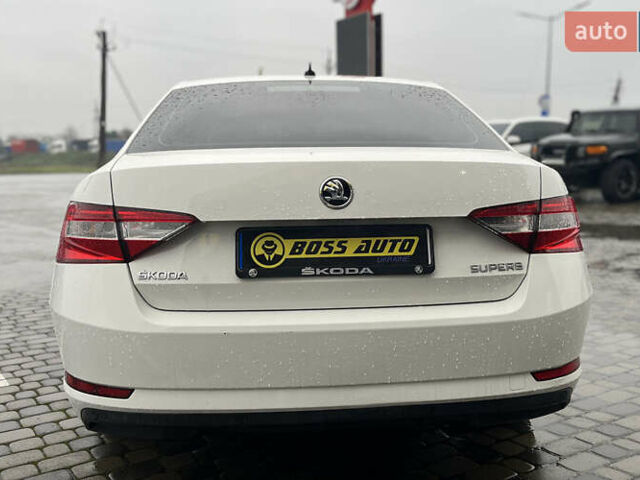 Белый Шкода Суперб, объемом двигателя 1.6 л и пробегом 197 тыс. км за 14999 $, фото 5 на Automoto.ua