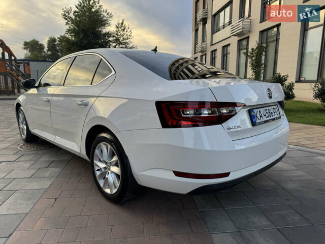 Білий Шкода Суперб, об'ємом двигуна 1.8 л та пробігом 218 тис. км за 18200 $, фото 20 на Automoto.ua