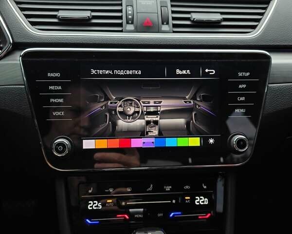 Білий Шкода Суперб, об'ємом двигуна 1.98 л та пробігом 280 тис. км за 18700 $, фото 8 на Automoto.ua