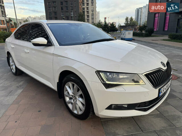 Білий Шкода Суперб, об'ємом двигуна 1.8 л та пробігом 218 тис. км за 18200 $, фото 13 на Automoto.ua