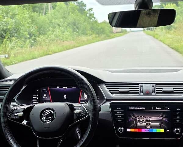 Білий Шкода Суперб, об'ємом двигуна 1.98 л та пробігом 280 тис. км за 18700 $, фото 3 на Automoto.ua