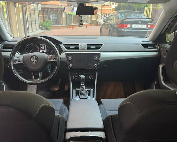 Белый Шкода Суперб, объемом двигателя 1.8 л и пробегом 159 тыс. км за 17900 $, фото 18 на Automoto.ua