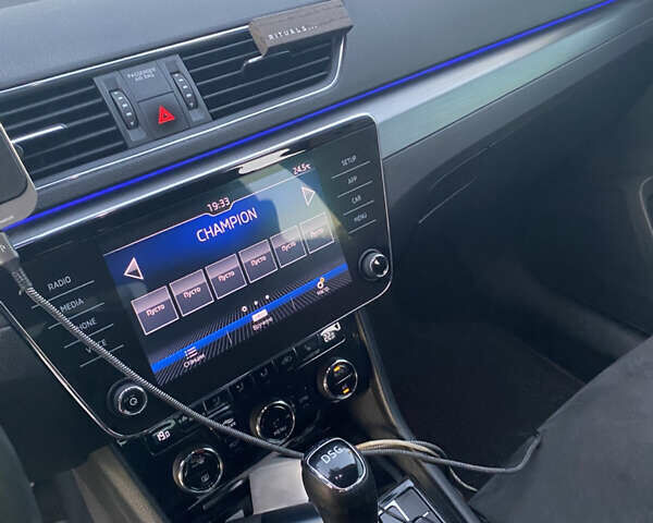 Білий Шкода Суперб, об'ємом двигуна 1.97 л та пробігом 227 тис. км за 20500 $, фото 15 на Automoto.ua