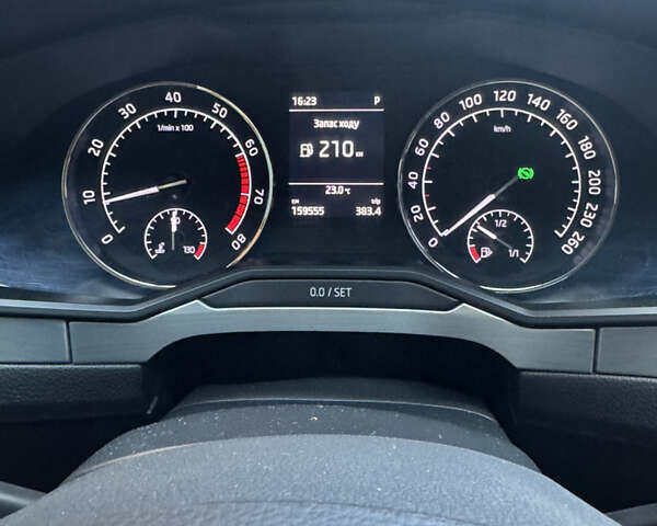 Белый Шкода Суперб, объемом двигателя 1.8 л и пробегом 159 тыс. км за 17900 $, фото 31 на Automoto.ua