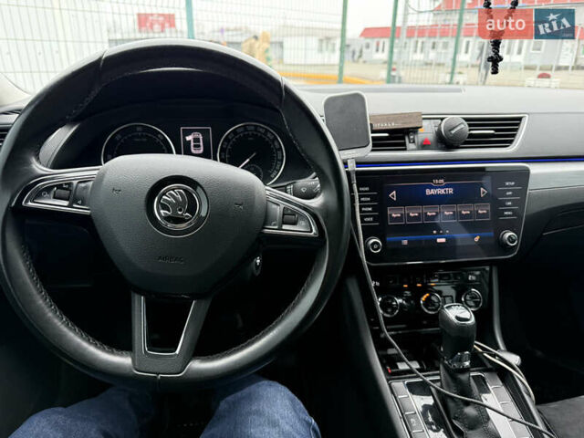 Білий Шкода Суперб, об'ємом двигуна 1.97 л та пробігом 237 тис. км за 18590 $, фото 11 на Automoto.ua