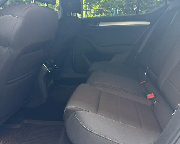 Белый Шкода Суперб, объемом двигателя 1.8 л и пробегом 159 тыс. км за 17900 $, фото 14 на Automoto.ua