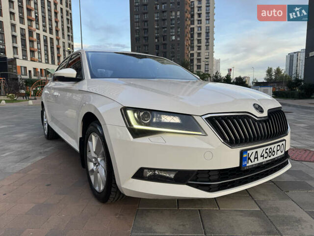 Білий Шкода Суперб, об'ємом двигуна 1.8 л та пробігом 218 тис. км за 18200 $, фото 18 на Automoto.ua