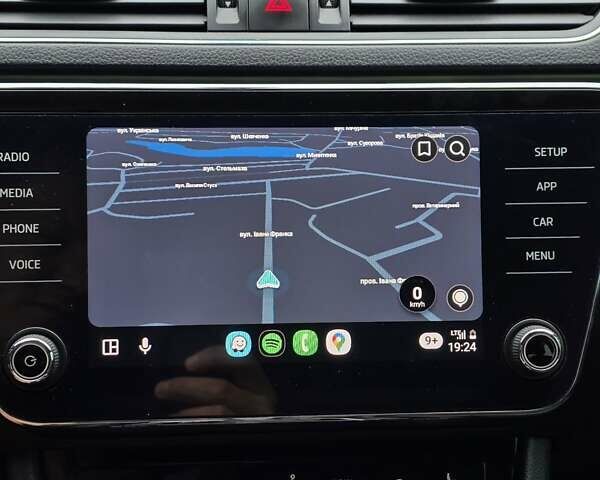 Білий Шкода Суперб, об'ємом двигуна 1.98 л та пробігом 280 тис. км за 18700 $, фото 10 на Automoto.ua