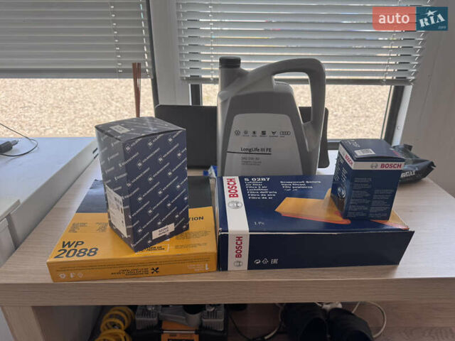 Білий Шкода Суперб, об'ємом двигуна 1.97 л та пробігом 196 тис. км за 17458 $, фото 26 на Automoto.ua