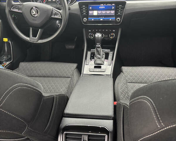 Белый Шкода Суперб, объемом двигателя 1.8 л и пробегом 115 тыс. км за 20600 $, фото 11 на Automoto.ua