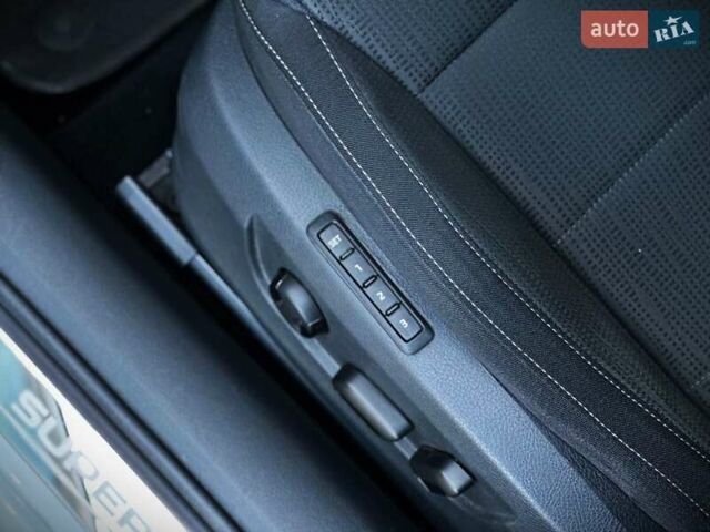 Белый Шкода Суперб, объемом двигателя 1.97 л и пробегом 120 тыс. км за 25999 $, фото 25 на Automoto.ua