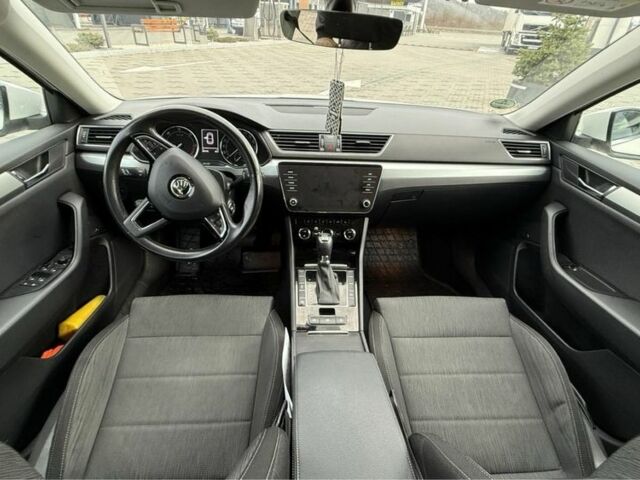 Белый Шкода Суперб, объемом двигателя 2 л и пробегом 201 тыс. км за 18300 $, фото 11 на Automoto.ua