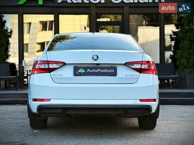 Белый Шкода Суперб, объемом двигателя 1.97 л и пробегом 120 тыс. км за 26300 $, фото 11 на Automoto.ua