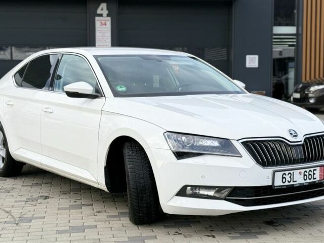 Белый Шкода Суперб, объемом двигателя 2 л и пробегом 201 тыс. км за 18300 $, фото 8 на Automoto.ua