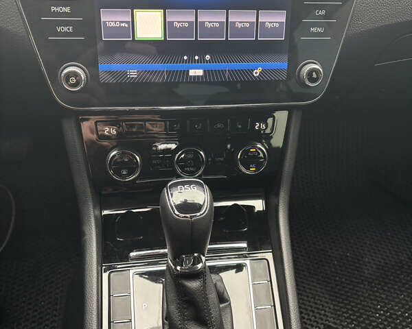 Белый Шкода Суперб, объемом двигателя 1.8 л и пробегом 115 тыс. км за 20600 $, фото 14 на Automoto.ua