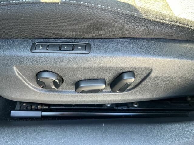 Белый Шкода Суперб, объемом двигателя 2 л и пробегом 201 тыс. км за 18300 $, фото 13 на Automoto.ua