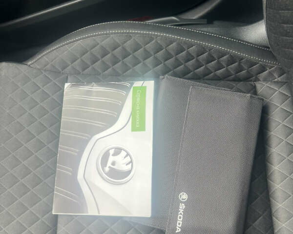 Білий Шкода Суперб, об'ємом двигуна 1.98 л та пробігом 120 тис. км за 19431 $, фото 13 на Automoto.ua