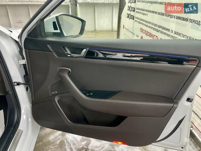 Белый Шкода Суперб, объемом двигателя 1.97 л и пробегом 241 тыс. км за 25600 $, фото 12 на Automoto.ua