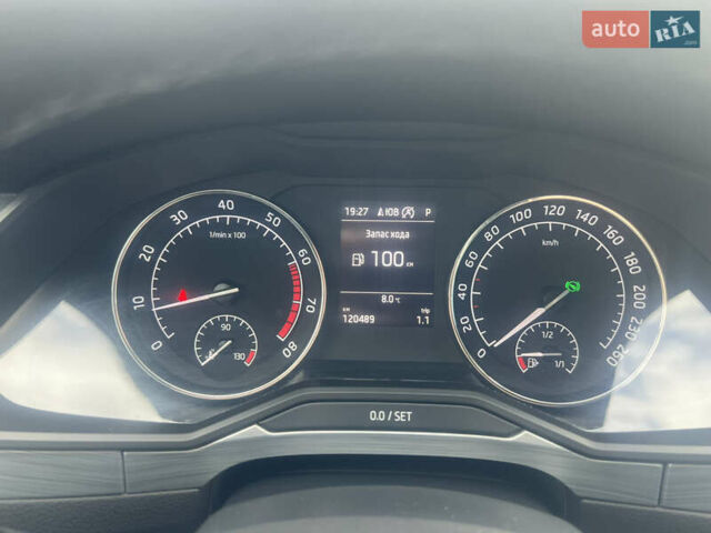 Білий Шкода Суперб, об'ємом двигуна 1.98 л та пробігом 120 тис. км за 19431 $, фото 11 на Automoto.ua