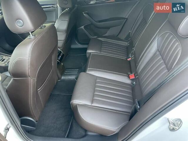 Белый Шкода Суперб, объемом двигателя 1.97 л и пробегом 241 тыс. км за 25600 $, фото 19 на Automoto.ua