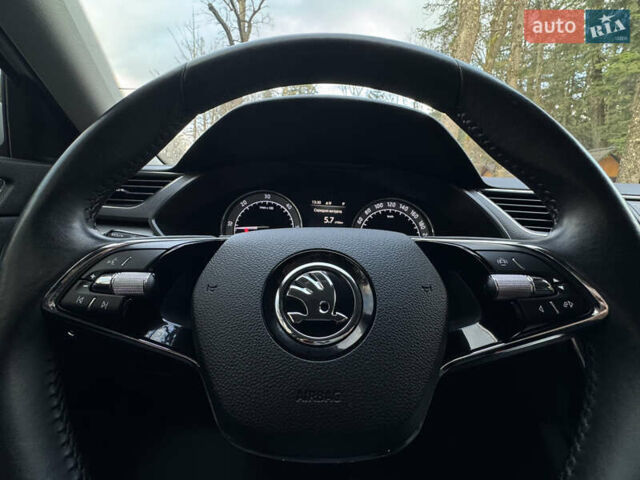 Белый Шкода Суперб, объемом двигателя 2 л и пробегом 164 тыс. км за 25450 $, фото 153 на Automoto.ua